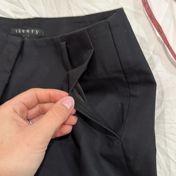 Black Theory Cropped Pants in Excellent Condition - Picture 8 of 10